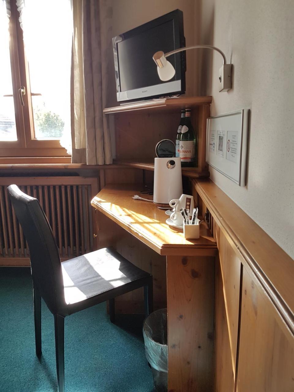 Hotel Zum Kreuz Suhr Εξωτερικό φωτογραφία