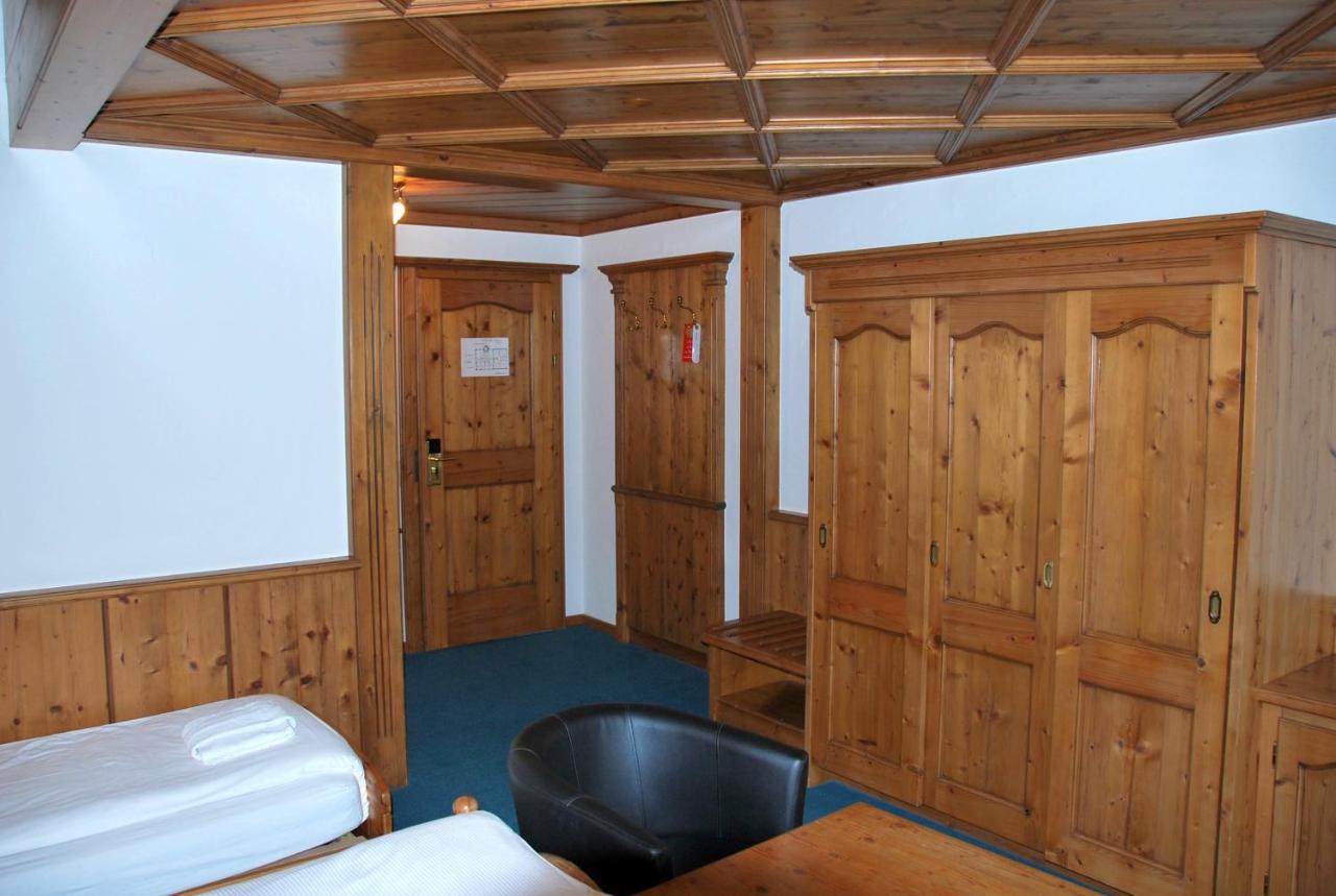 Hotel Zum Kreuz Suhr Εξωτερικό φωτογραφία