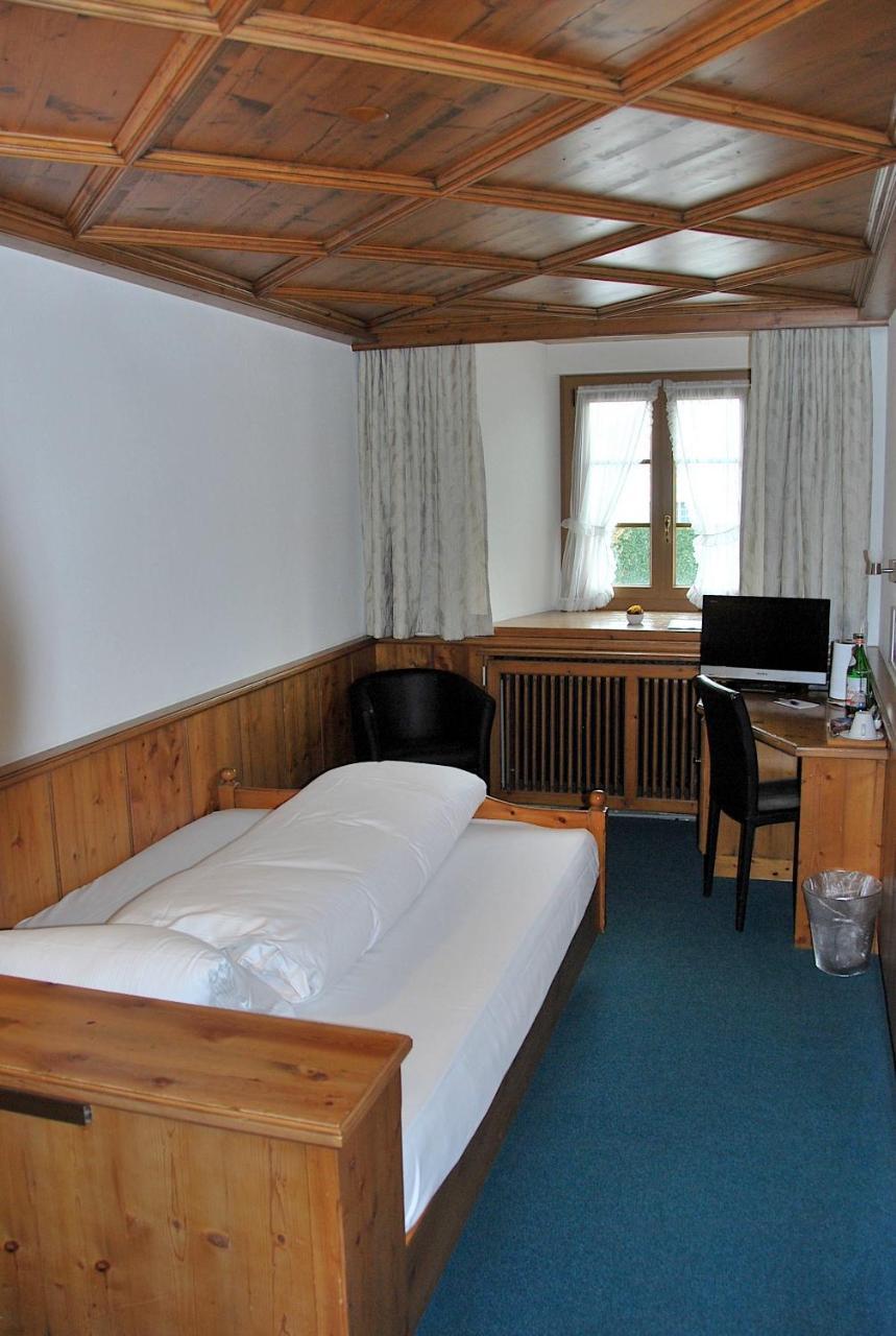 Hotel Zum Kreuz Suhr Εξωτερικό φωτογραφία
